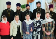 Хор матушек Тихвинской епархии дебютировал на Рождественских епархиальных поздравлениях