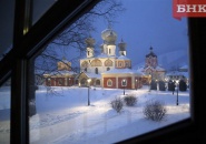 Участники автоэкспедиции «От Балтики до Арктики» посетили Тихвинский Богородичный Успенский монастырь