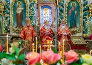 Три Архипастыря совершили Литургию в Николо-Песковском храме Орла в день его престольного праздника - 22.05.2023