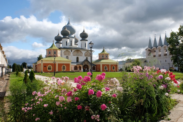 Открытки Тихвинский монастырь