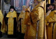 Преосвященнейший Мстислав, епископ Тихвинский и Лодейнопольский, совершил Всенощное Бдение в Успенском соборе Тихвинского Успенского монастыря